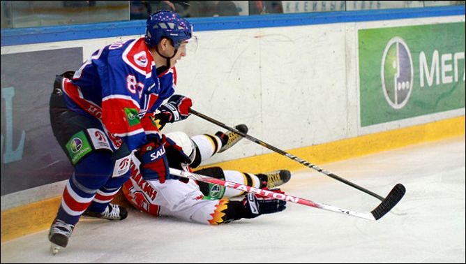 29 января 2011 года. Регулярный чемпионат КХЛ. Новосибирск. "Сибирь" - "Северсталь" - 2:4. 29 января 2011 года. Регулярный чемпионат КХЛ. Новосибирск. "Сибирь" - "Северсталь" - 2:4.