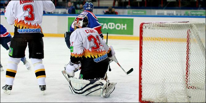 29 января 2011 года. Регулярный чемпионат КХЛ. Новосибирск. "Сибирь" - "Северсталь" - 2:4. 29 января 2011 года. Регулярный чемпионат КХЛ. Новосибирск. "Сибирь" - "Северсталь" - 2:4.