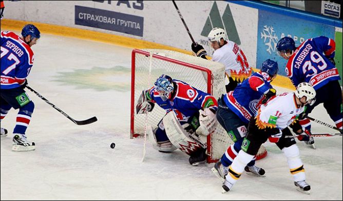 29 января 2011 года. Регулярный чемпионат КХЛ. Новосибирск. "Сибирь" - "Северсталь" - 2:4. 29 января 2011 года. Регулярный чемпионат КХЛ. Новосибирск. "Сибирь" - "Северсталь" - 2:4.