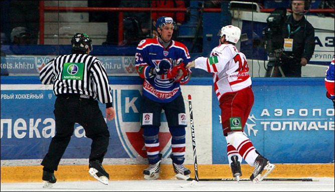2 февраля 2011 года. Регулярный чемпионат КХЛ. Новосибирск. "Сибирь" — "Спартак" — 5:1. 2 февраля 2011 года. Регулярный чемпионат КХЛ. Новосибирск. "Сибирь" — "Спартак" — 5:1.