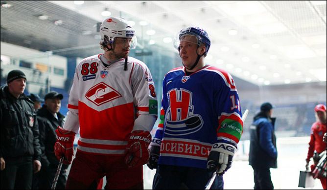 2 февраля 2011 года. Регулярный чемпионат КХЛ. Новосибирск. "Сибирь" — "Спартак" — 5:1. 2 февраля 2011 года. Регулярный чемпионат КХЛ. Новосибирск. "Сибирь" — "Спартак" — 5:1.