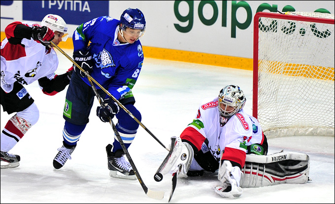 14 ноября 2012 года. Астана. Регулярный чемпионат КХЛ. "Барыс" — "Трактор" — 3:6 14 ноября 2012 года. Астана. Регулярный чемпионат КХЛ. "Барыс" — "Трактор" — 3:6