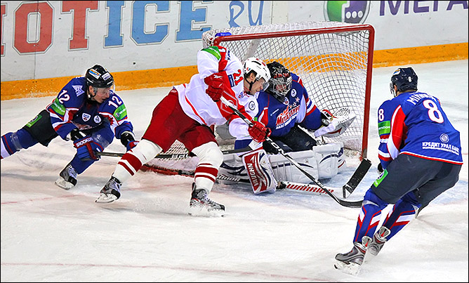 26 сентября 2011 года. Магнитогорск. Регулярный чемпионат КХЛ. "Металлург” Мг – "Спартак” – 4:2 26 сентября 2011 года. Магнитогорск. Регулярный чемпионат КХЛ. "Металлург” Мг – "Спартак” – 4:2