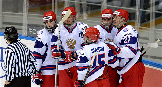 25 апреля 2013 года. Сочи. Чемпионат мира среди юниоров. 1/4 финала. Россия — Германия — 8:4. В полуфинале снова ждут американцы 25 апреля 2013 года. Сочи. Чемпионат мира среди юниоров. 1/4 финала. Россия — Германия — 8:4. В полуфинале снова ждут американцы