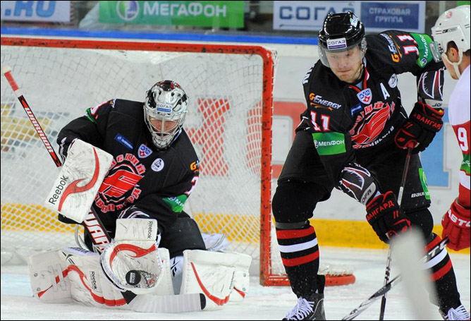 26 сентября 2011 года. Омск. Регулярный чемпионат КХЛ. "Авангард" — "Витязь" — 4:0 26 сентября 2011 года. Омск. Регулярный чемпионат КХЛ. "Авангард" — "Витязь" — 4:0