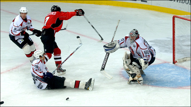 26 сентября 2011 года. Донецк. Регулярный чемпионат ВХЛ. "Донбасс" — "Рубин" — 0:2 26 сентября 2011 года. Донецк. Регулярный чемпионат ВХЛ. "Донбасс" — "Рубин" — 0:2