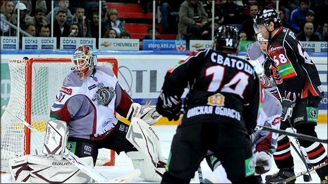 1.10.2010. "Авангард" - "Динамо" Р - 3:4 (ШБ). Фото 01 1.10.2010. "Авангард" - "Динамо" Р - 3:4 (ШБ). Фото 01