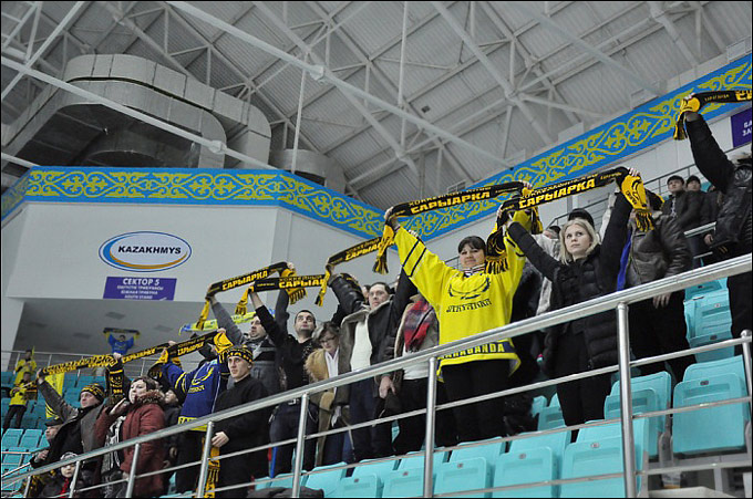 Болельщики ХК "Сарыарка" Болельщики ХК "Сарыарка"