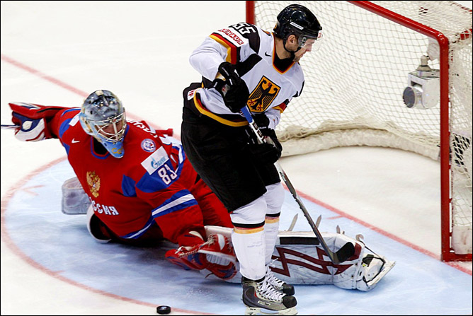 22.05.2010. ЧМ-2010. 1/2 финала. Россия - Германия - 2:1. Фото 01. 22.05.2010. ЧМ-2010. 1/2 финала. Россия - Германия - 2:1. Фото 01.