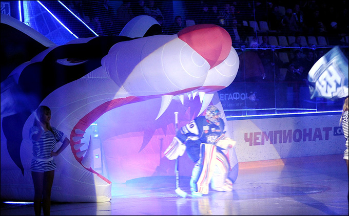 2 ноября 2012 года. Орск. Регулярный чемпионат ВХЛ. "Южный Урал" — "Кристалл" — 3:0 2 ноября 2012 года. Орск. Регулярный чемпионат ВХЛ. "Южный Урал" — "Кристалл" — 3:0