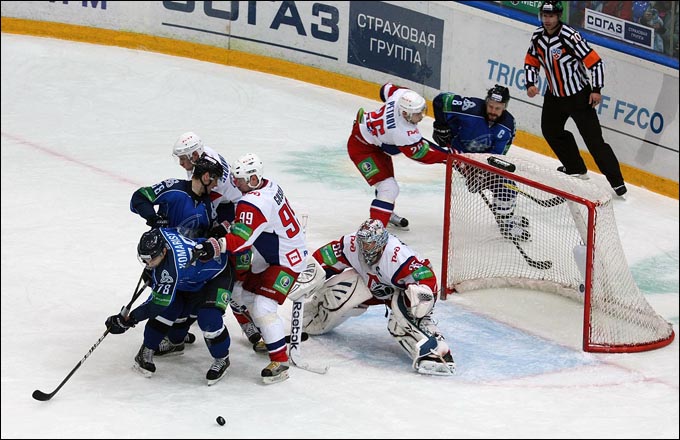 29 октября 2012 года. Нижнекамск. Регулярный чемпионат КХЛ. "Нефтехимик" — "Локомотив" — 1:2 (ПБ) 29 октября 2012 года. Нижнекамск. Регулярный чемпионат КХЛ. "Нефтехимик" — "Локомотив" — 1:2 (ПБ)