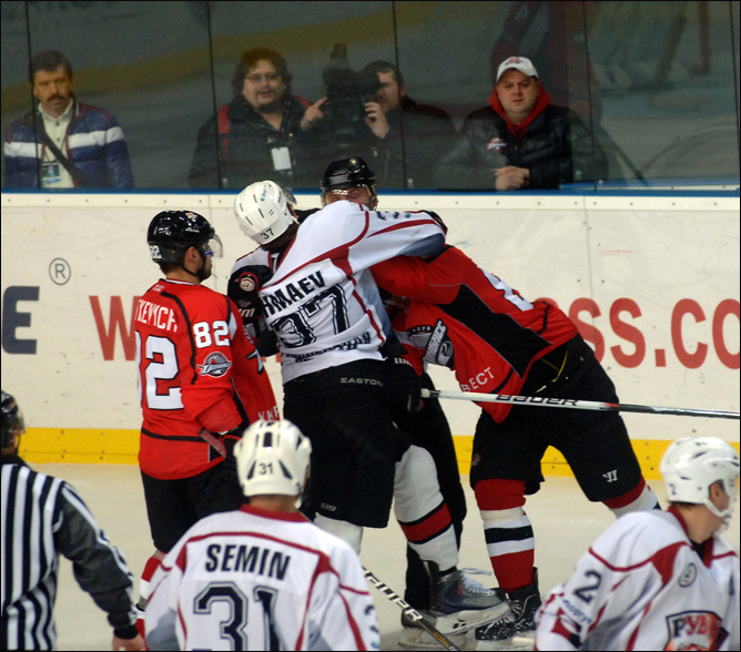 Хк пресса. Continental Cup IIHF. Континентальный Кубок ИИХФ 2008.