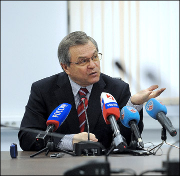 11 апреля 2012 года. Вице-президент КХЛ Владимир Шалаев 11 апреля 2012 года. Вице-президент КХЛ Владимир Шалаев