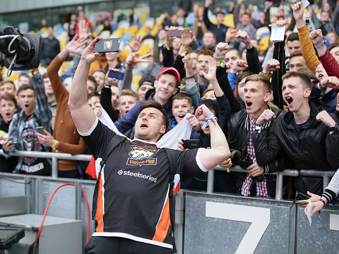 Игрок Virtus.pro Ярослав «pasha» Ярзабковски Игрок Virtus.pro Ярослав «pasha» Ярзабковски