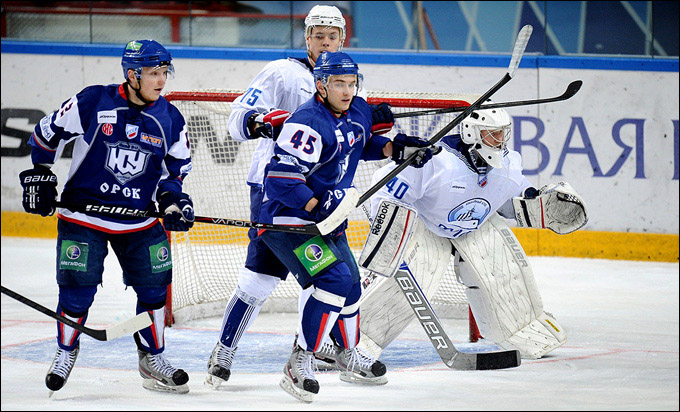 23 февраля 2013 года. Орск. Регулярный чемпионат ВХЛ. "Южный Урал" — ХК ВМФ — 3:1 23 февраля 2013 года. Орск. Регулярный чемпионат ВХЛ. "Южный Урал" — ХК ВМФ — 3:1