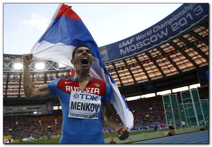Александр Меньков выиграл прыжки в длину на чемпионате мира по лёгкой атлетике в Москве Александр Меньков выиграл прыжки в длину на чемпионате мира по лёгкой атлетике в Москве