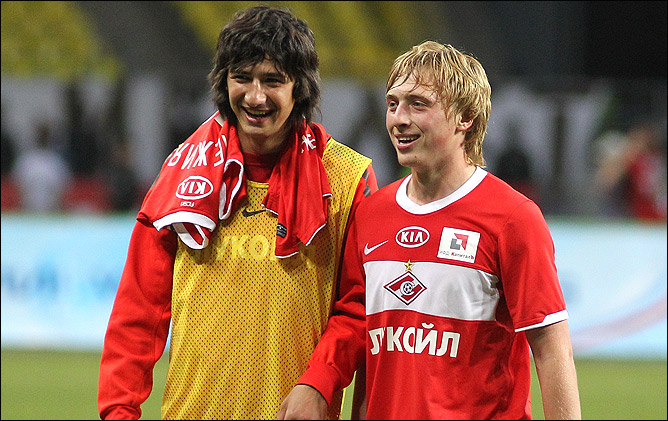 Сергей Брызгалов (справа) Сергей Брызгалов (справа)