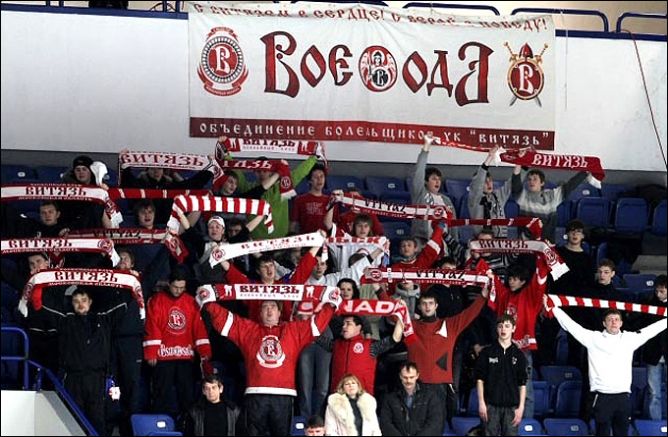 16 февраля 2011 года. Регулярный чемпионат КХЛ. Чехов. "Витязь" — "Амур" — 3:4. 16 февраля 2011 года. Регулярный чемпионат КХЛ. Чехов. "Витязь" — "Амур" — 3:4.