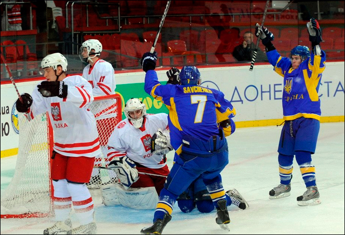 13 декабря 2012 года. Донецк. Чемпионат мира среди молодёжных сборных (U-20). Украина – Польша – 2:0 13 декабря 2012 года. Донецк. Чемпионат мира среди молодёжных сборных (U-20). Украина – Польша – 2:0