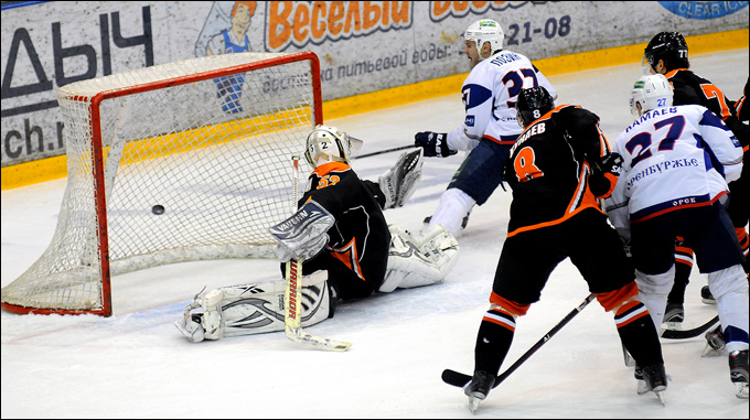 17 февраля 2013 года. Пермь. Регулярный чемпионат ВХЛ. "Молот-Прикамье" — "Южный Урал" — 2:1 17 февраля 2013 года. Пермь. Регулярный чемпионат ВХЛ. "Молот-Прикамье" — "Южный Урал" — 2:1