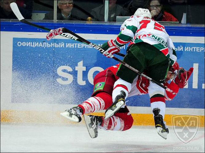 18 февраля 2011 года. Регулярный чемпионат КХЛ. Сокольники. "Спартак" — "Ак Барс" — 1:4. 18 февраля 2011 года. Регулярный чемпионат КХЛ. Сокольники. "Спартак" — "Ак Барс" — 1:4.