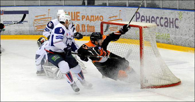 17 февраля 2013 года. Пермь. Регулярный чемпионат ВХЛ. "Молот-Прикамье" — "Южный Урал" — 2:1 17 февраля 2013 года. Пермь. Регулярный чемпионат ВХЛ. "Молот-Прикамье" — "Южный Урал" — 2:1