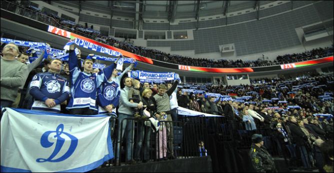 18 февраля 2011 года. Регулярный чемпионат КХЛ. Минск. «Динамо» Мн — «Салават Юлаев» — 3:1. 18 февраля 2011 года. Регулярный чемпионат КХЛ. Минск. «Динамо» Мн — «Салават Юлаев» — 3:1.