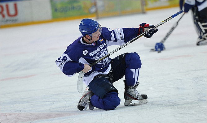 12 декабря 2011 года. Орск. Регулярный чемпионат ВХЛ. "Южный Урал" — "Торос" — 3:1 12 декабря 2011 года. Орск. Регулярный чемпионат ВХЛ. "Южный Урал" — "Торос" — 3:1