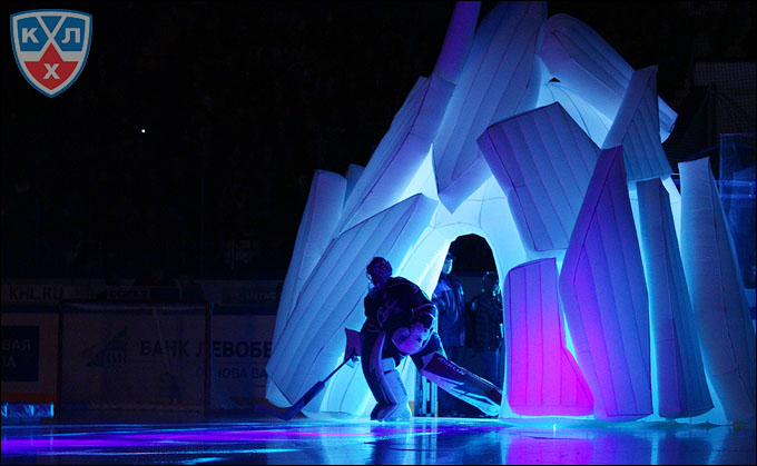6 сентября 2012 года. Новосибирск. Регулярный чемпионат КХЛ. "Сибирь" — "Локомотив" — 2:5 6 сентября 2012 года. Новосибирск. Регулярный чемпионат КХЛ. "Сибирь" — "Локомотив" — 2:5