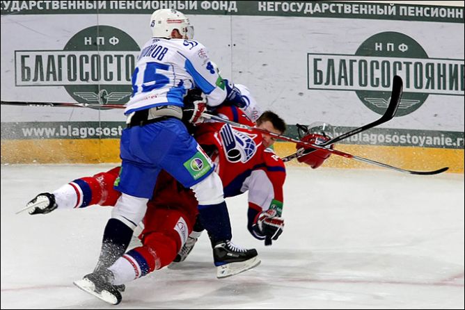 24 февраля 2011 года. Ярославль. Плей-офф. 1/8 финала. "Локомотив" — "Динамо" Мн — 1:4. 24 февраля 2011 года. Ярославль. Плей-офф. 1/8 финала. "Локомотив" — "Динамо" Мн — 1:4.