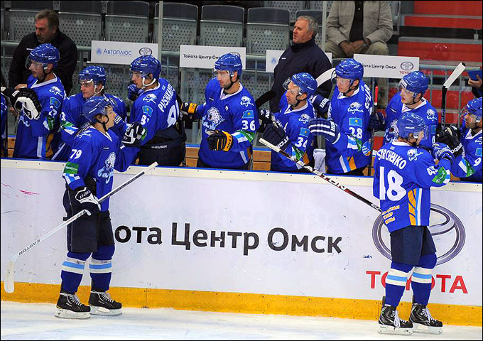 29 августа 2012 года. Омск. Турнир памяти В. Блинова. "Барыс" — "Амур" — 4:1 29 августа 2012 года. Омск. Турнир памяти В. Блинова. "Барыс" — "Амур" — 4:1
