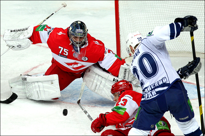 14 января 2012 года. Сокольники. Регулярный чемпионат КХЛ. "Спартак" — "Амур" — 2:1 14 января 2012 года. Сокольники. Регулярный чемпионат КХЛ. "Спартак" — "Амур" — 2:1