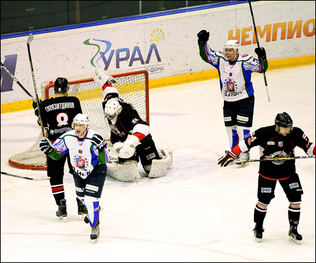 23 февраля 2013 года. Челябинск. Регулярный чемпионат ВХЛ. "Челмет" — "Кубань" — 0:3 23 февраля 2013 года. Челябинск. Регулярный чемпионат ВХЛ. "Челмет" — "Кубань" — 0:3