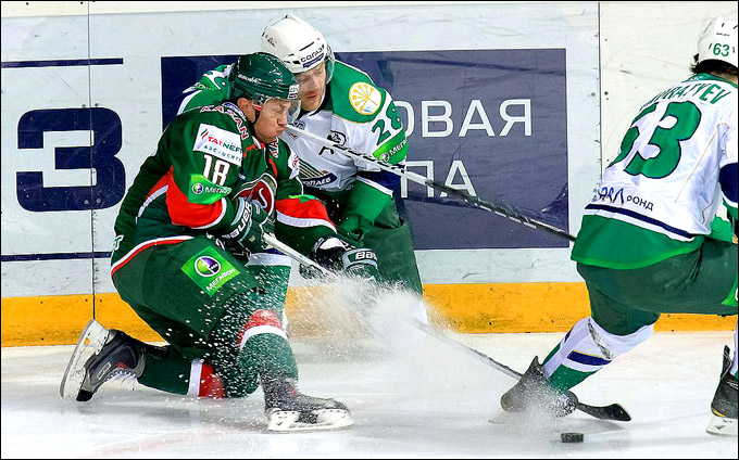 "Ак Барс" vs "Салават Юлаев" "Ак Барс" vs "Салават Юлаев"