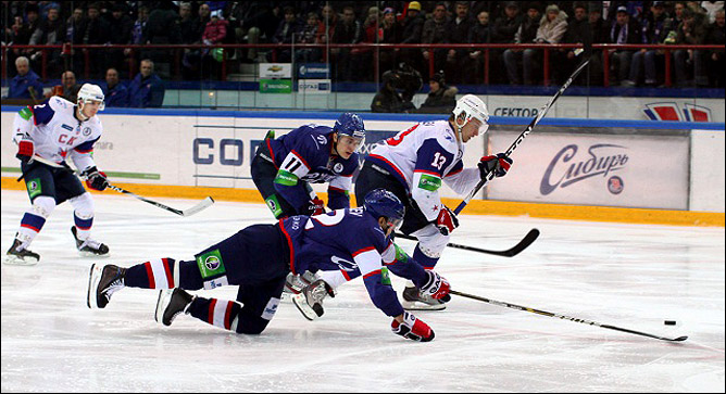 27 ноября 2011 года. Новосибирск. Регулярный чемпионат КХЛ. "Сибирь" — СКА – 4:3 27 ноября 2011 года. Новосибирск. Регулярный чемпионат КХЛ. "Сибирь" — СКА – 4:3