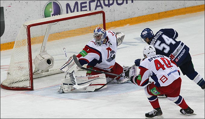 5 декабря 2012 года. Москва. Регулярный чемпионат КХЛ. "Динамо" М — "Локомотив" – 3:1 5 декабря 2012 года. Москва. Регулярный чемпионат КХЛ. "Динамо" М — "Локомотив" – 3:1