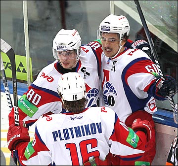 5 декабря 2012 года. Москва. Регулярный чемпионат КХЛ. "Динамо" М — "Локомотив" – 3:1 5 декабря 2012 года. Москва. Регулярный чемпионат КХЛ. "Динамо" М — "Локомотив" – 3:1