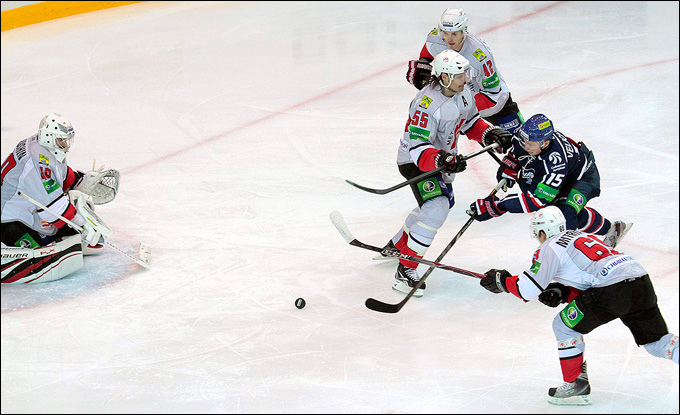 19 ноября 2012 года. Новосибирск. Регулярный чемпионат КХЛ. "Сибирь" — "Металлург" Нк — 2:0 19 ноября 2012 года. Новосибирск. Регулярный чемпионат КХЛ. "Сибирь" — "Металлург" Нк — 2:0