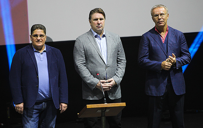 Сергей Макаров, Алексей Касатонов и Вячеслав Фетисов во Владивостоке Сергей Макаров, Алексей Касатонов и Вячеслав Фетисов во Владивостоке