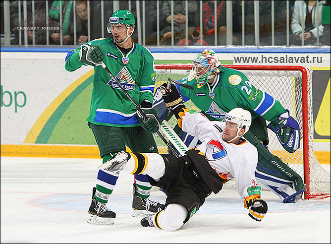 27.10.2010. КХЛ. "Cалават Юлаев" - "Северсталь" - 1:4. Фото 03. 27.10.2010. КХЛ. "Cалават Юлаев" - "Северсталь" - 1:4. Фото 03.
