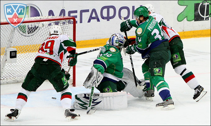 5 марта 2012 года. Уфа. Плей-офф чемпионата КХЛ. 1/8 финала. "Салават Юлаев" — "Ак Барс" — 0:3 5 марта 2012 года. Уфа. Плей-офф чемпионата КХЛ. 1/8 финала. "Салават Юлаев" — "Ак Барс" — 0:3