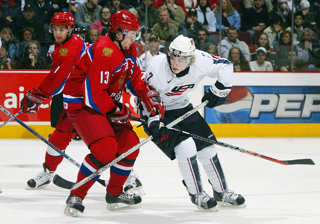 МЧМ-2008. Матч за 3-е место. США — Россия — 2:4. В атаке Александр Аксененко МЧМ-2008. Матч за 3-е место. США — Россия — 2:4. В атаке Александр Аксененко