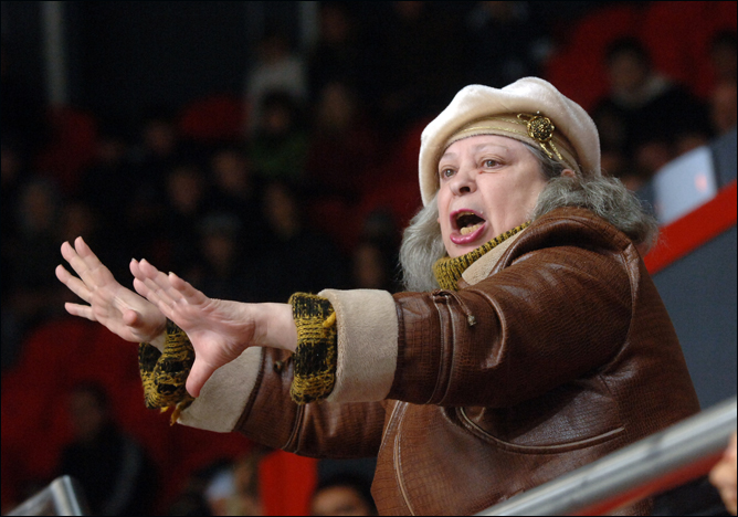 18 октября 2011 года. Донецк. Регулярный чемпионат ВХЛ. "Донбасс" — "Динамо" — 0:2 18 октября 2011 года. Донецк. Регулярный чемпионат ВХЛ. "Донбасс" — "Динамо" — 0:2