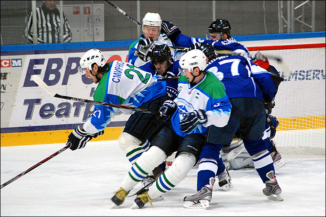 18 октября 2011 года. Рязань. Регулярный чемпионат ВХЛ. ХК "Рязань" — "Торос" — 3:6 18 октября 2011 года. Рязань. Регулярный чемпионат ВХЛ. ХК "Рязань" — "Торос" — 3:6