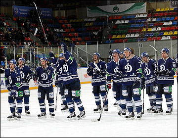 31 октября 2012 года. Лужники. Регулярный чемпионат КХЛ. "Динамо" М — "Донбасс" — 4:2 31 октября 2012 года. Лужники. Регулярный чемпионат КХЛ. "Динамо" М — "Донбасс" — 4:2