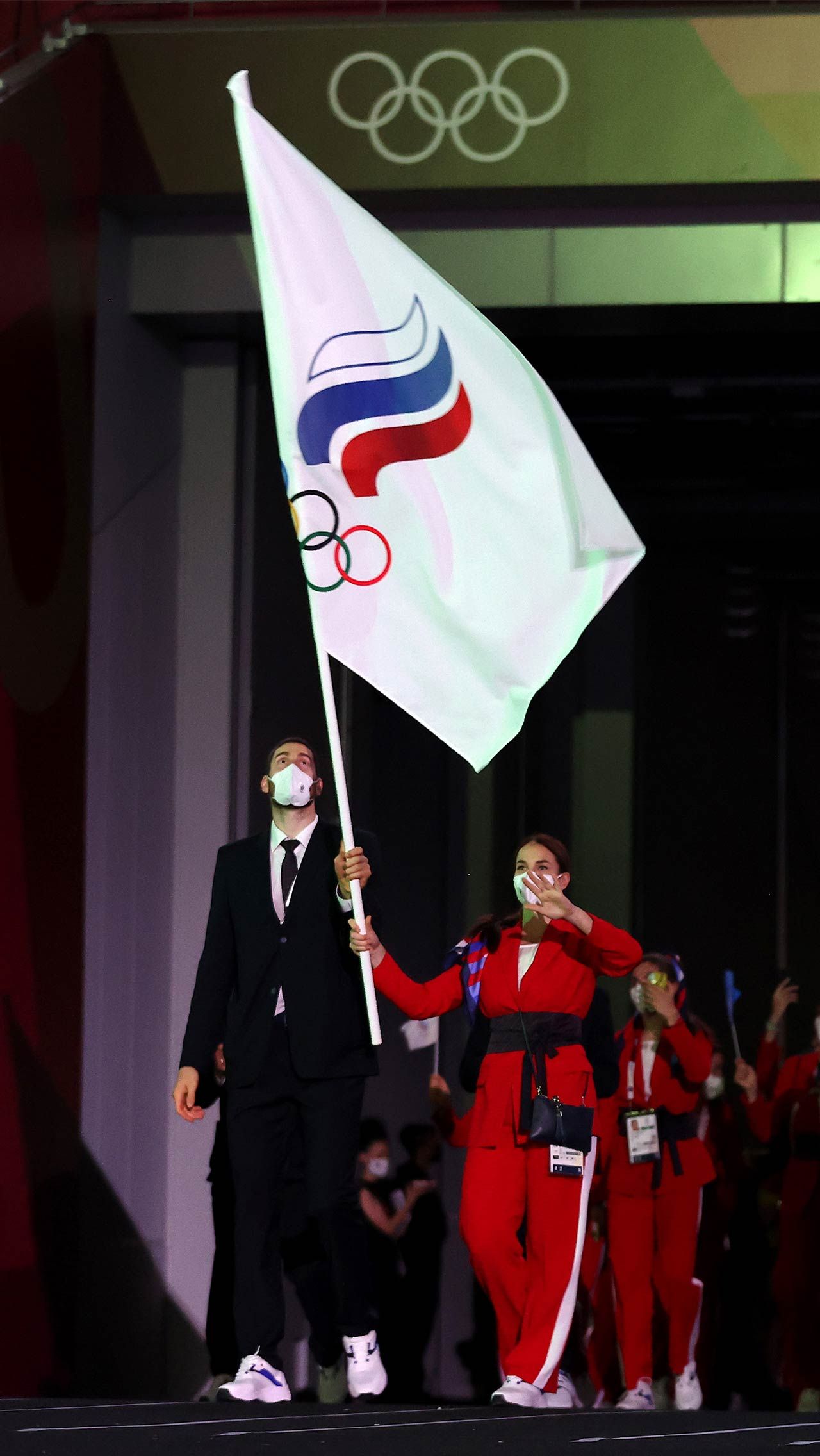 Глава USOPC, правда, отдельно подчеркнула, что россияне должны участвовать в Олимпиаде без флага и гимна, так как «страна находится под санкциями».