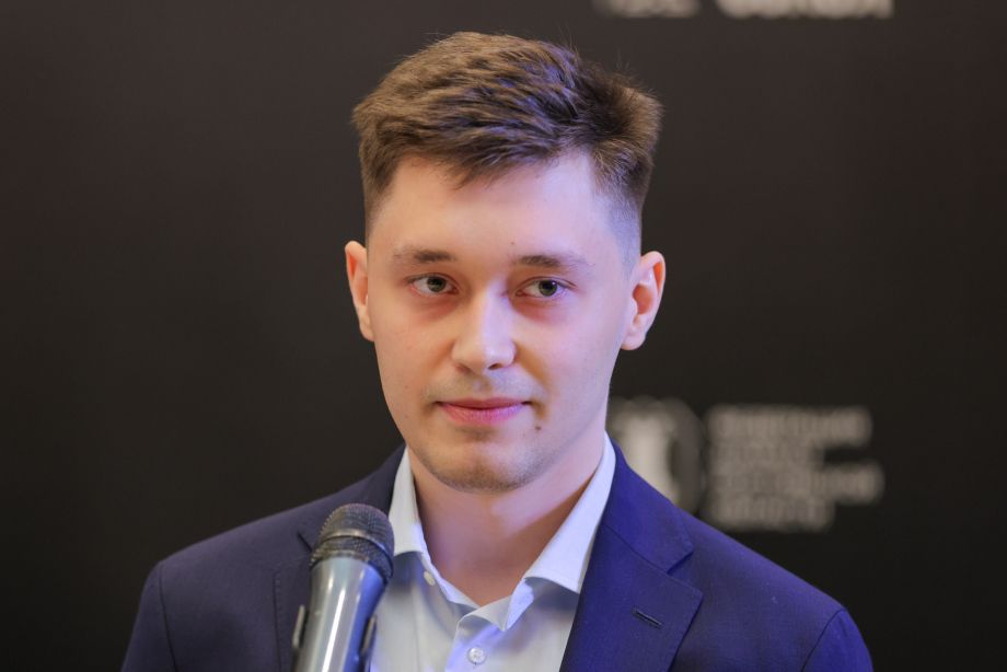 Андрей Есипенко