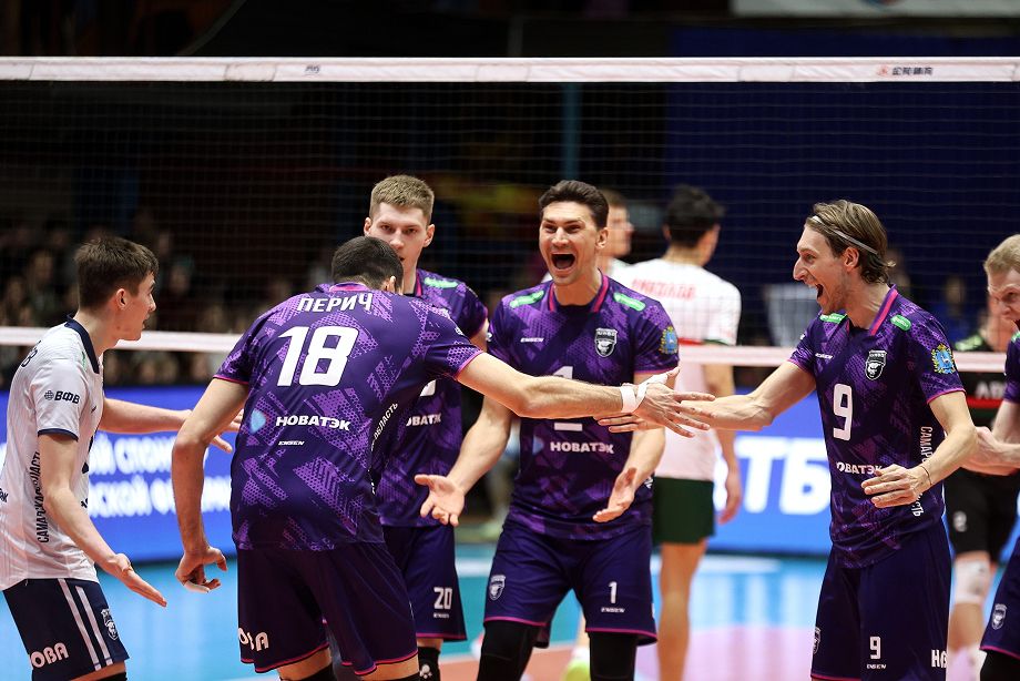 Игроки МВК «Нова»