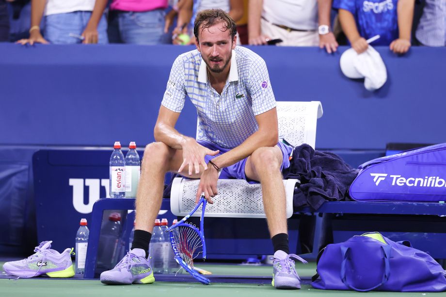 Даниил Медведев сломал ракетку на US Open — 2025