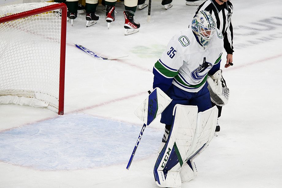 Почему «Ванкувер» проваливает старт сезона НХЛ, в чём проблемы «Кэнакс»